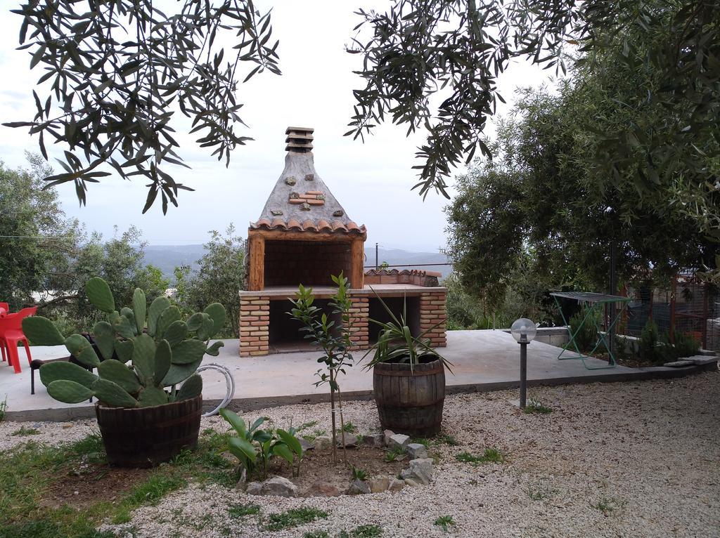 Serranello Azienda Agricola Apartment Bono  Luaran gambar